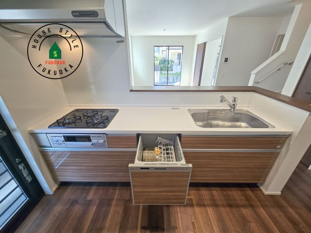 大野城市南ヶ丘6丁目第3-4棟（2号棟）のキッチン|キッチン。グリル・食器洗い乾燥機・浄水器も完備。