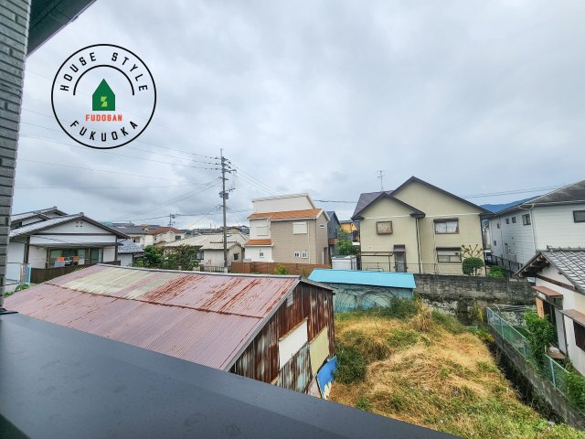 福岡市南区皿山1丁目第5-1棟（1号棟）の展望|窓から緑が見える物件も魅力的です。