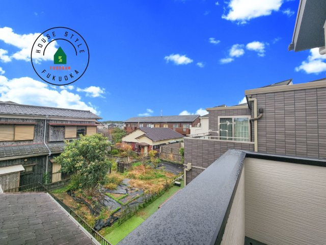 古賀市花見南2丁目第5-2棟(2号棟）の展望|窓から緑が見える物件も魅力的です。