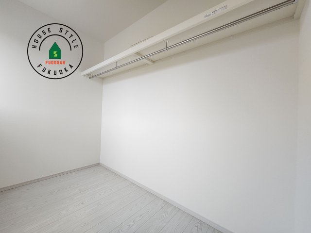 古賀市花見南2丁目第5-2棟(2号棟）の内観：施工例|大きなスペースがあり、収納には困りません。