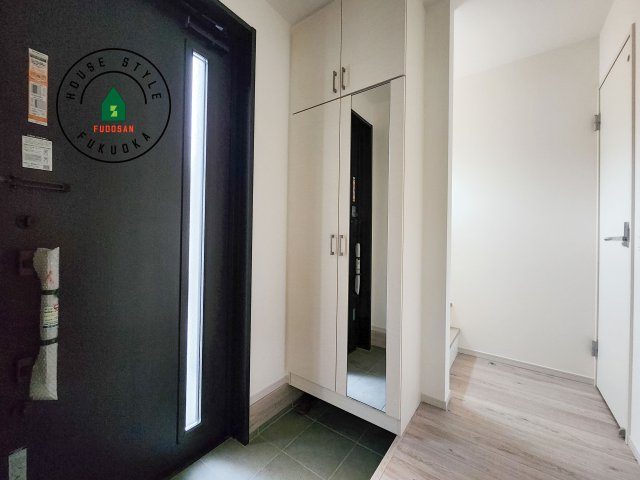 古賀市花見南2丁目第5-2棟(2号棟）の防犯設備|二重ロックでしっかり防犯対策ができます。