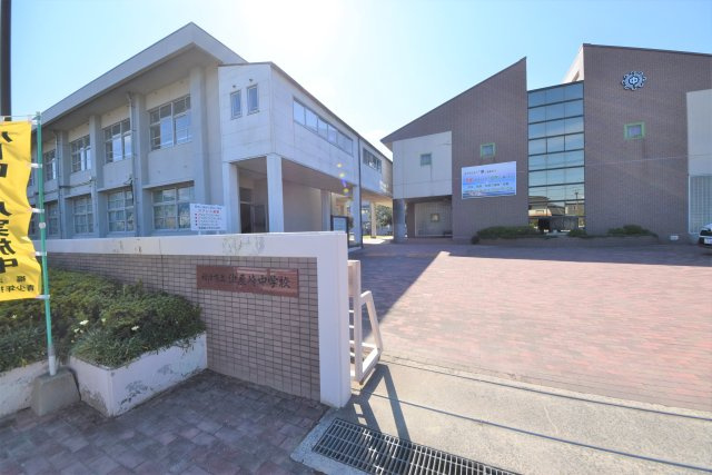 福津市津屋崎8丁目第1-3棟(2号棟）の周辺|津屋崎中学校