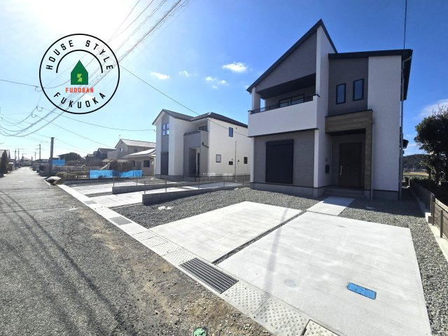 福津市津屋崎8丁目第1-3棟(2号棟）の前面道路含む現地写真|見学の時間などお気軽にお問い合わせ下さい。