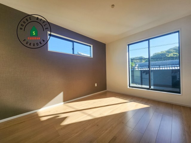 糸島市加布里4丁目第4-1棟(1号棟)の寝室|主寝室には収納力に優れたクローゼットがありますので、お部屋もすっきり片付きます。