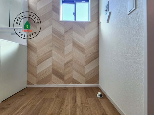 糸島市板持第1-1棟(1号棟)のランドリースペース|ランドリースペースとなります。広々して有効的にご使用できます。 