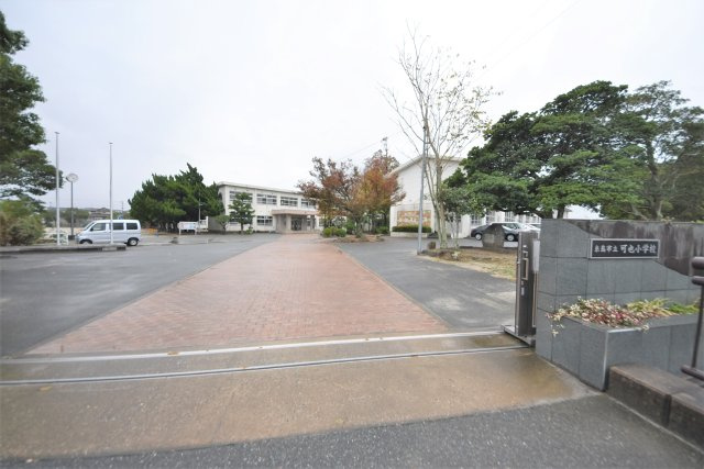 糸島市志摩師吉第8-3棟(2号棟)の周辺|可也小学校