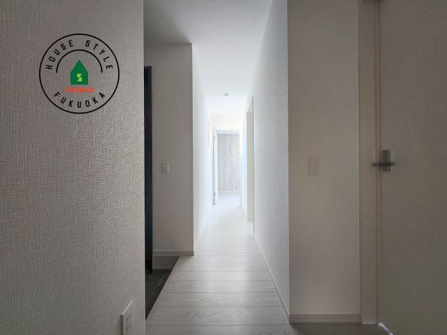 糸島市志摩師吉第8-3棟(6号棟)の内装|平屋はワンフロアしかないため、部屋と部屋の距離が近くなります。 生活音の緩衝材として廊下を活用するのがおすすめです。