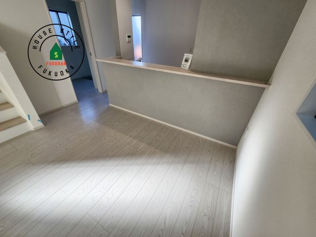 福岡市早良区干隈5丁目第1-3棟（3号棟）の内観：施工例|キッチンから立ち込める香りが今日の料理を期待させます。