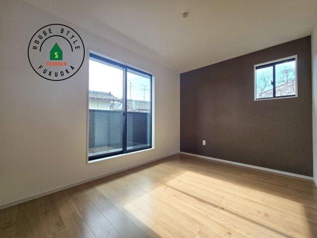 福岡市早良区有田5丁目第1-3棟(1号棟)の内観：施工例|主寝室には収納力に優れたクローゼットがありますので、お部屋もすっきり片付きます。