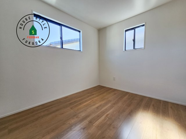 福岡市西区野方3丁目第5-2棟(1号棟)の洋室|落ち着いた色調の洋室です。