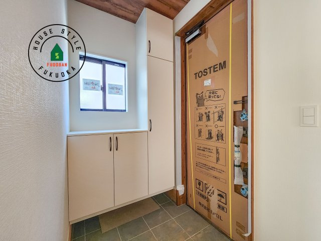 福岡市西区野方3丁目第5-2棟(1号棟)の防犯設備|二重ロックでしっかり防犯対策ができます。