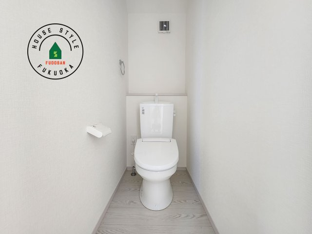 福岡市東区美和台4丁目第2-2棟（1号棟）のトイレ|温水洗浄便座を完備しております。2ヶ所にトイレがあるのは朝の慌ただしい時間も安心です。