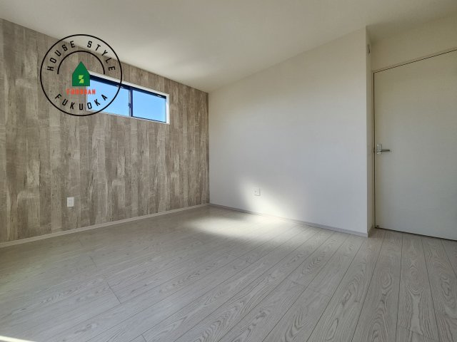 福岡市東区美和台4丁目第2-2棟（1号棟）の寝室|主寝室には収納力に優れたクローゼットがありますので、お部屋もすっきり片付きます。