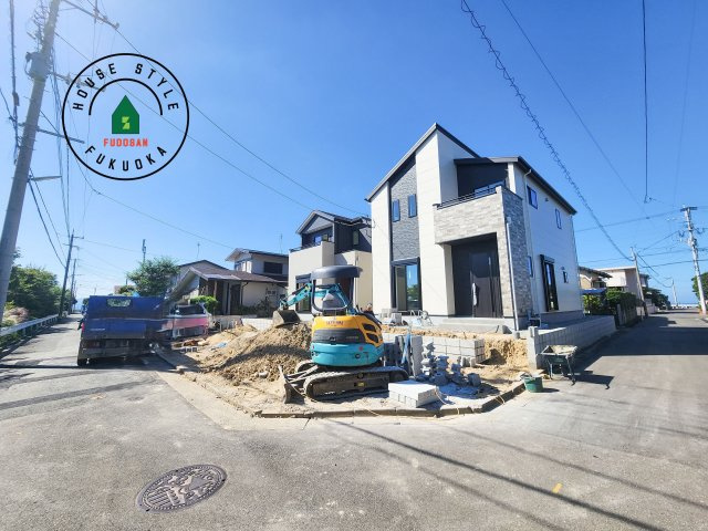 福岡市東区美和台4丁目第2-2棟（1号棟）の前面道路含む現地写真|見学の時間などお気軽にお問い合わせ下さい。