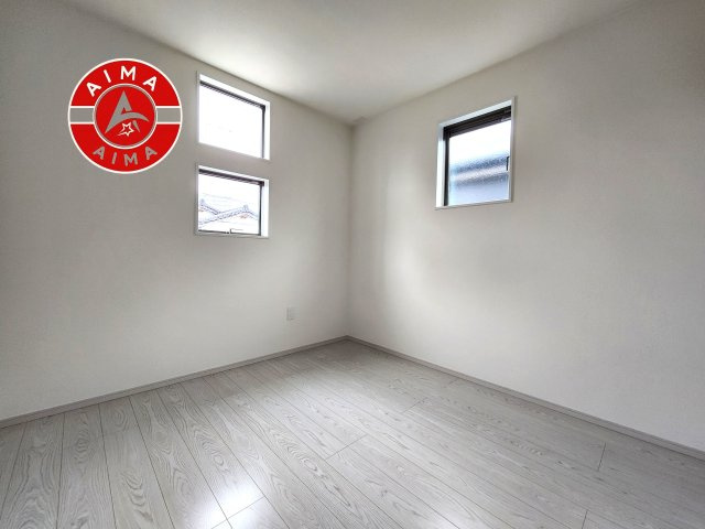 糸島市前原中央3丁目第1-3棟（2号棟）の洋室|落ち着いた色調の洋室です。