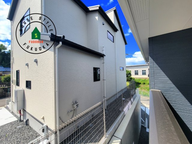 糟屋郡宇美町若草1丁目第4-3棟(4号棟)の展望|窓から緑が見える物件も魅力的です。