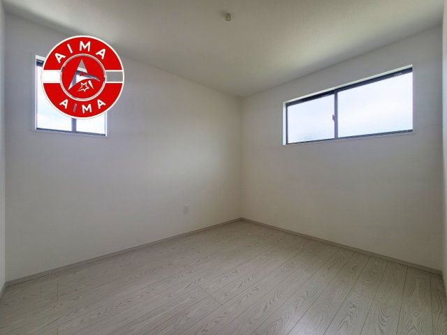 春日市松ヶ丘3丁目第1-2棟(1号棟)の子供部屋|穏やかな光が差し込む室内には、穏やかな時間が流れます。