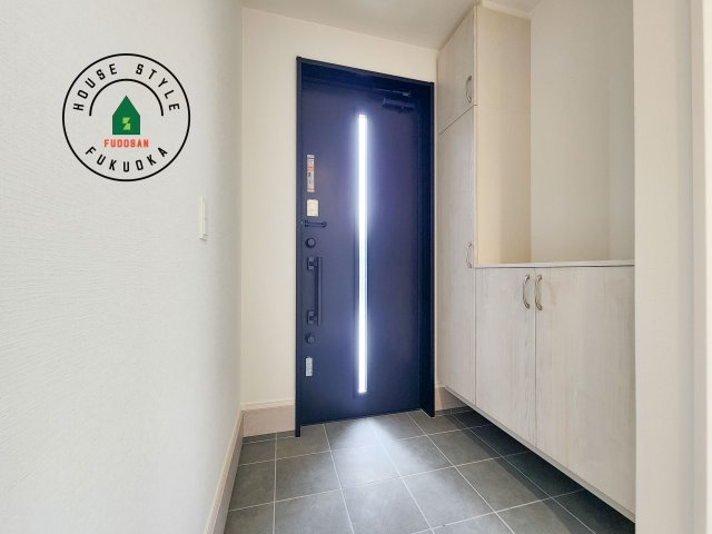 福津市津屋崎2丁目第3-2棟（2号棟）の防犯設備|二重ロックでしっかり防犯対策ができます。