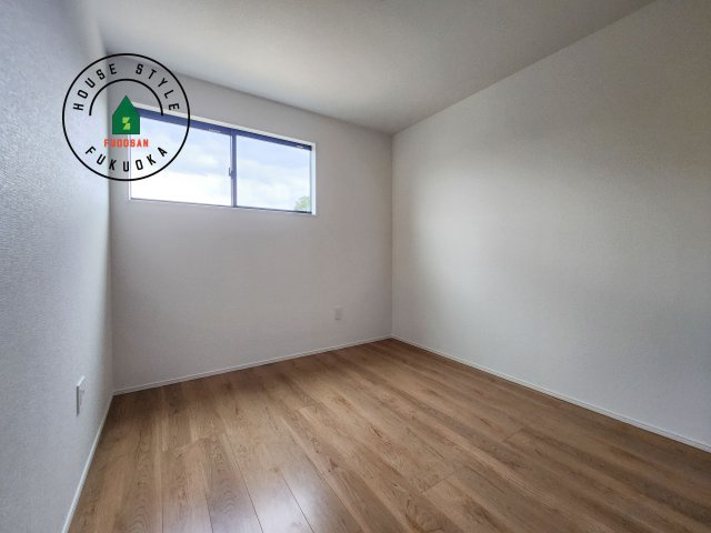 太宰府市通古賀5丁目第3-6棟(2号棟)の内観：施工例|落ち着いた色調の洋室です。