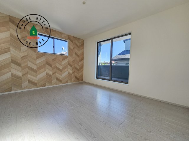 福岡市城南区友丘6丁目第3-4棟（2号棟）の寝室|主寝室には収納力に優れたクローゼットがありますので、お部屋もすっきり片付きます。