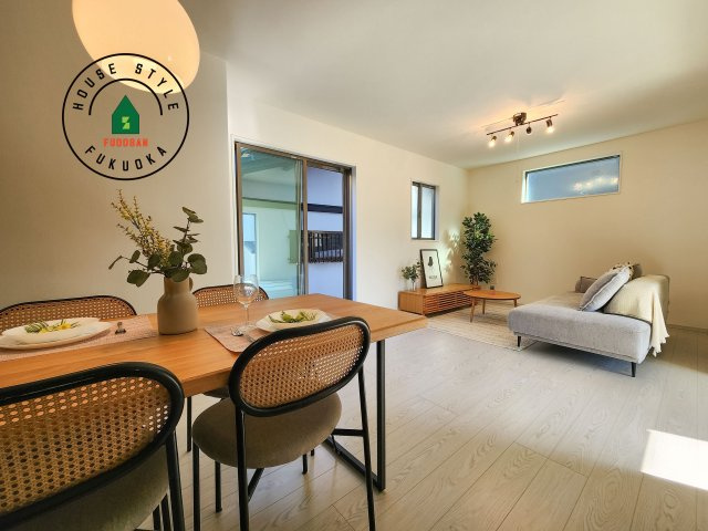 福岡市城南区友丘6丁目第3-4棟（2号棟）のダイニング|キッチンから立ち込める香りが今日の料理を期待させます。