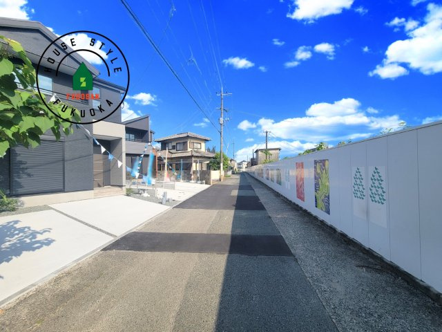 太宰府市都府楼南5丁目第1-3棟（3号棟）の前面道路含む現地写真|前面道路です。