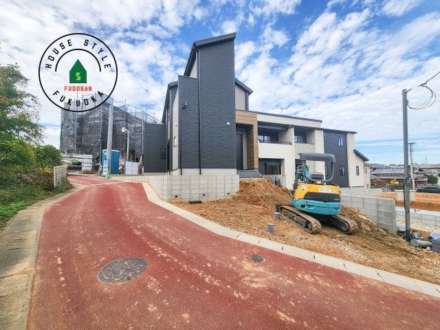 福岡市東区和白5丁目第1-3棟（4号棟）の前面道路含む現地写真|見学の時間などお気軽にお問い合わせ下さい。