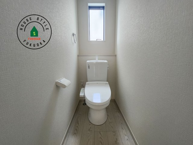 福岡市東区美和台5丁目第6-2棟（2号棟）のトイレ|温水洗浄便座を完備しております。2ヶ所にトイレがあるのは朝の慌ただしい時間も安心です。