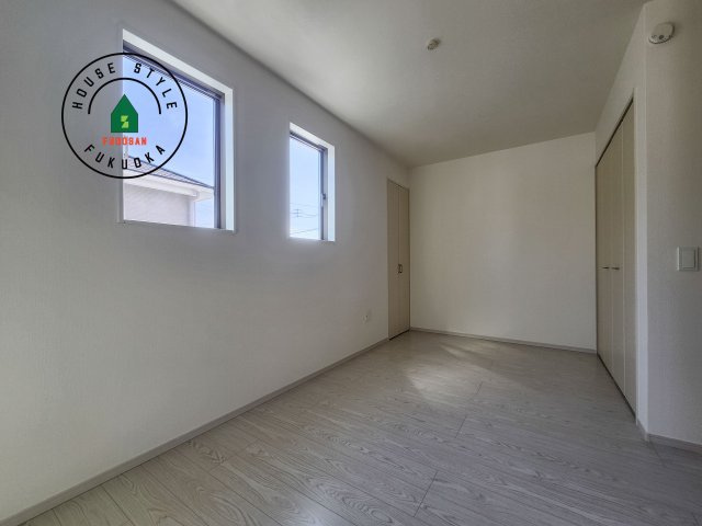 福岡市南区鶴田4丁目第4-3棟（1号棟）の洋室|落ち着いた色調の洋室です。