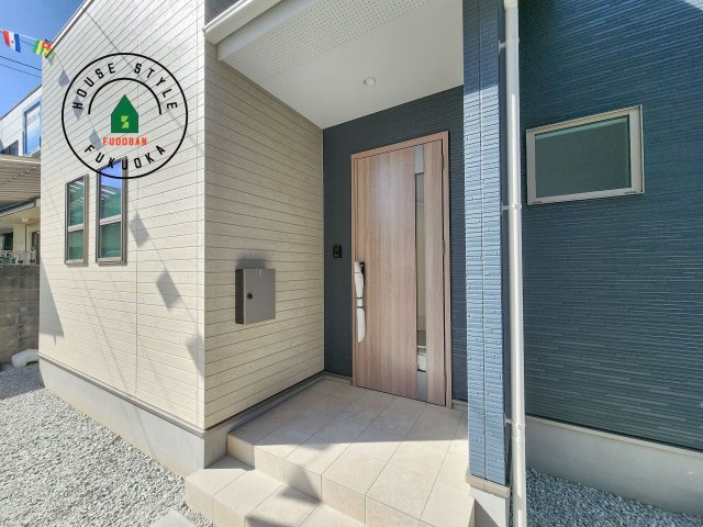 福岡市南区鶴田4丁目第4-3棟（1号棟）の玄関|おでかけの時も帰った時も、「我が家」を最初に感じでもらえる素敵な空間に。