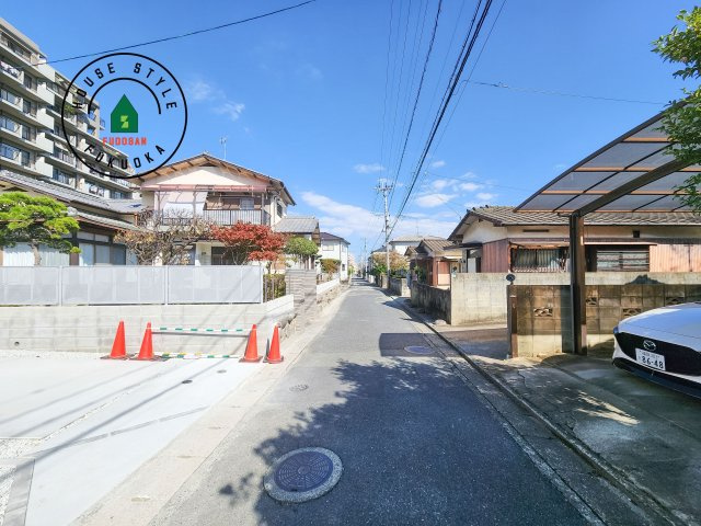 福岡市南区鶴田4丁目第4-3棟（1号棟）の前面道路含む現地写真|見学の時間などお気軽にお問い合わせ下さい。