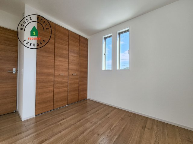 福岡市南区鶴田4丁目第4-3棟（2号棟）の洋室|落ち着いた色調の洋室です。