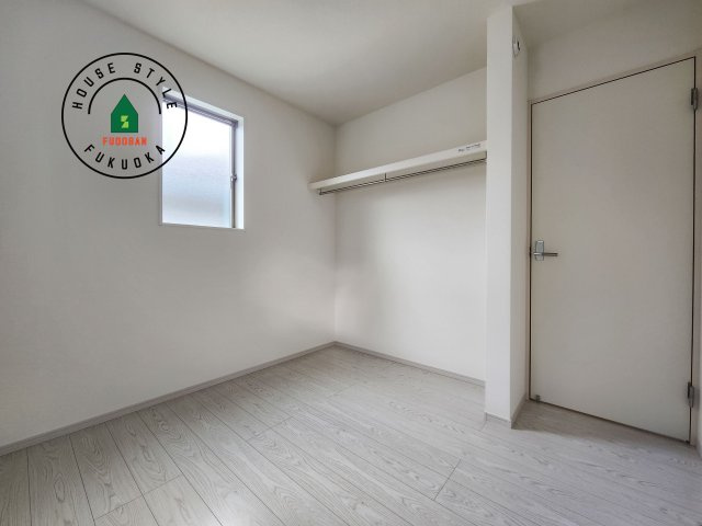 福岡市南区桧原5丁目第1-4棟（2号棟）の内観：施工例|落ち着いた色調の洋室です。