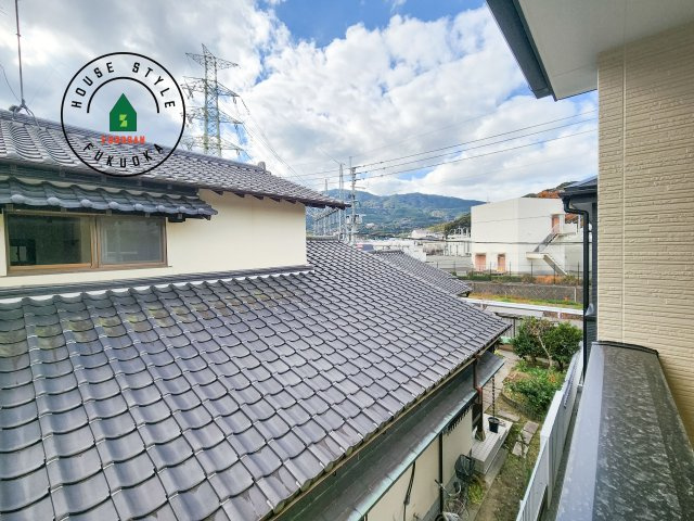 福岡市南区桧原5丁目第1-4棟（3号棟）の展望|窓から緑が見える物件も魅力的です。