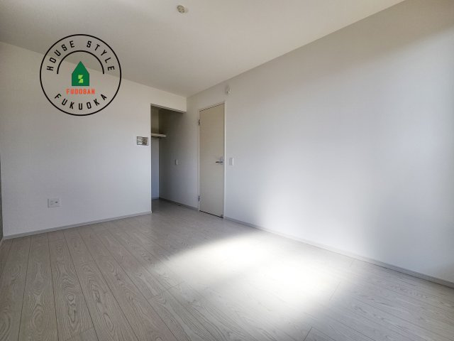 糟屋郡志免町王子3丁目第2-2棟（1号棟）の寝室|主寝室には収納力に優れたクローゼットがありますので、お部屋もすっきり片付きます。