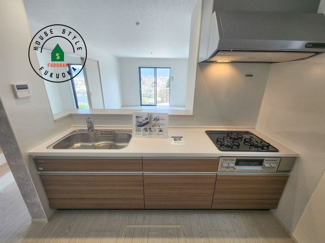 糟屋郡志免町王子3丁目第2-2棟（1号棟）のキッチン|キッチン。グリル・食器洗い乾燥機・浄水器も完備。