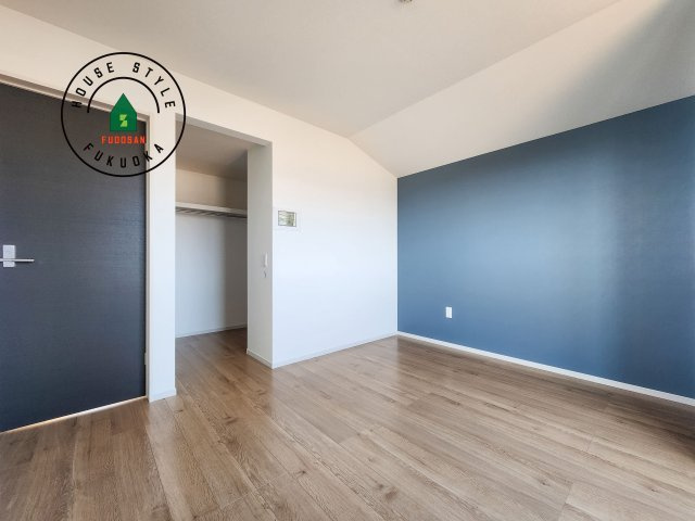 糟屋郡志免町王子3丁目第2-2棟（2号棟）の寝室|主寝室には収納力に優れたクローゼットがありますので、お部屋もすっきり片付きます。