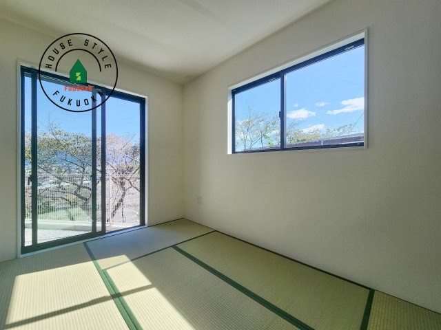 糟屋郡志免町王子3丁目第2-2棟（2号棟）の和室|柔らかい畳が心地よい和室