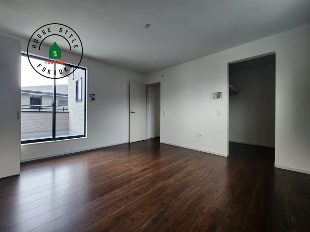 糟屋郡宇美町宇美中央1丁目第3-6棟(1号棟)の内観：施工例|主寝室には収納力に優れたクローゼットがありますので、お部屋もすっきり片付きます。