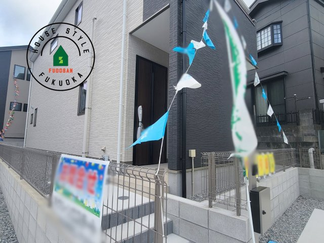 糟屋郡志免町王子4丁目第4-4棟（4号棟）の玄関|おでかけの時も帰った時も、「我が家」を最初に感じでもらえる素敵な空間に。