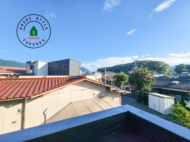 糟屋郡宇美町宇美中央1丁目第3-6棟(3号棟)の展望|窓から緑が見える物件も魅力的です。