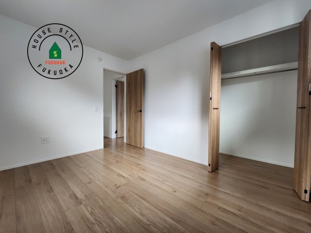 糟屋郡宇美町宇美中央1丁目第3-6棟(4号棟)の内観：施工例|柔らかい陽光が差し込む明るいお部屋を演出する設計。彩光の取れる窓が気持ちの良いお部屋を創り上げます。