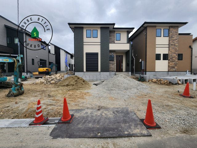 糟屋郡宇美町宇美中央1丁目第3-6棟(4号棟)の前面道路含む現地写真|見学の時間などお気軽にお問い合わせ下さい。
