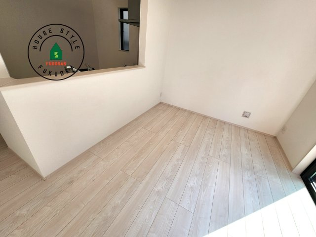 福岡市東区香住ケ丘5丁目第1-6棟（A号棟）の内観：施工例|キッチンから立ち込める香りが今日の料理を期待させます。