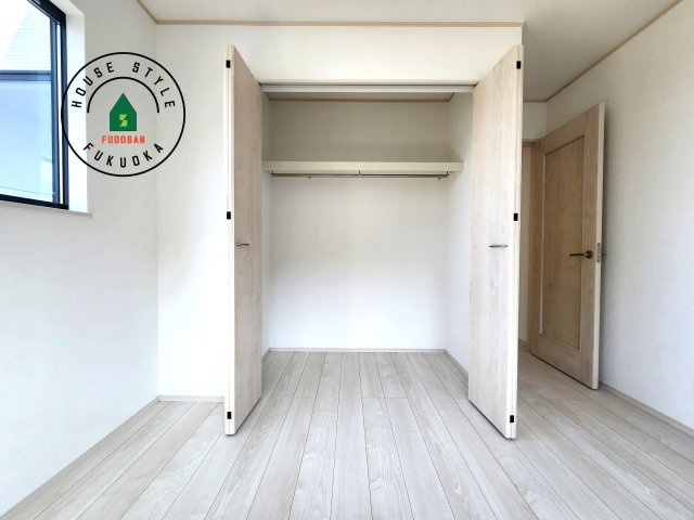 福岡市東区香住ケ丘5丁目第1-6棟（A号棟）の内観：施工例|収納には困りません。