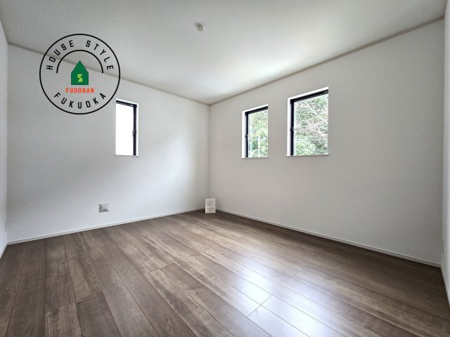 福岡市東区香住ケ丘5丁目第1-6棟（E号棟）の内観：施工例|主寝室には収納力に優れたクローゼットがありますので、お部屋もすっきり片付きます。