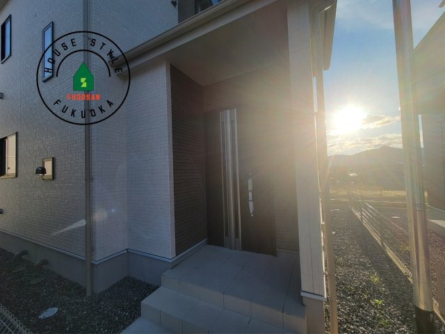 福岡市早良区重留4丁目第1-4棟（C号棟）の玄関|おでかけの時も帰った時も、「我が家」を最初に感じでもらえる素敵な空間に。