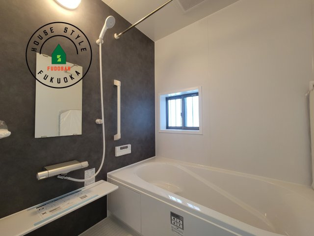 福岡市早良区有田4丁目第1-4棟（B号棟）の浴室|1日の疲れを癒してくれる広々バスルーム。雨の日のお洗濯にも大活躍な浴室乾燥機付です！