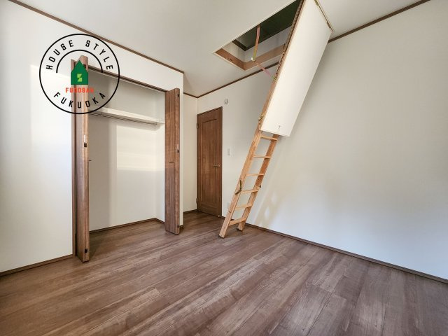 福岡市早良区飯倉6丁目第1-1棟（A号棟）の洋室|柔らかい陽光が差し込む明るいお部屋を演出する設計。彩光の取れる窓が気持ちの良いお部屋を創り上げます。