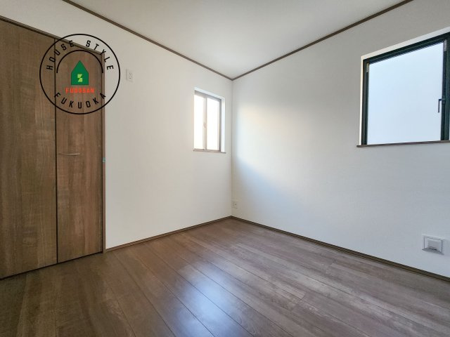 福岡市早良区飯倉6丁目第1-1棟（A号棟）の子供部屋|穏やかな光が差し込む室内には、穏やかな時間が流れます。